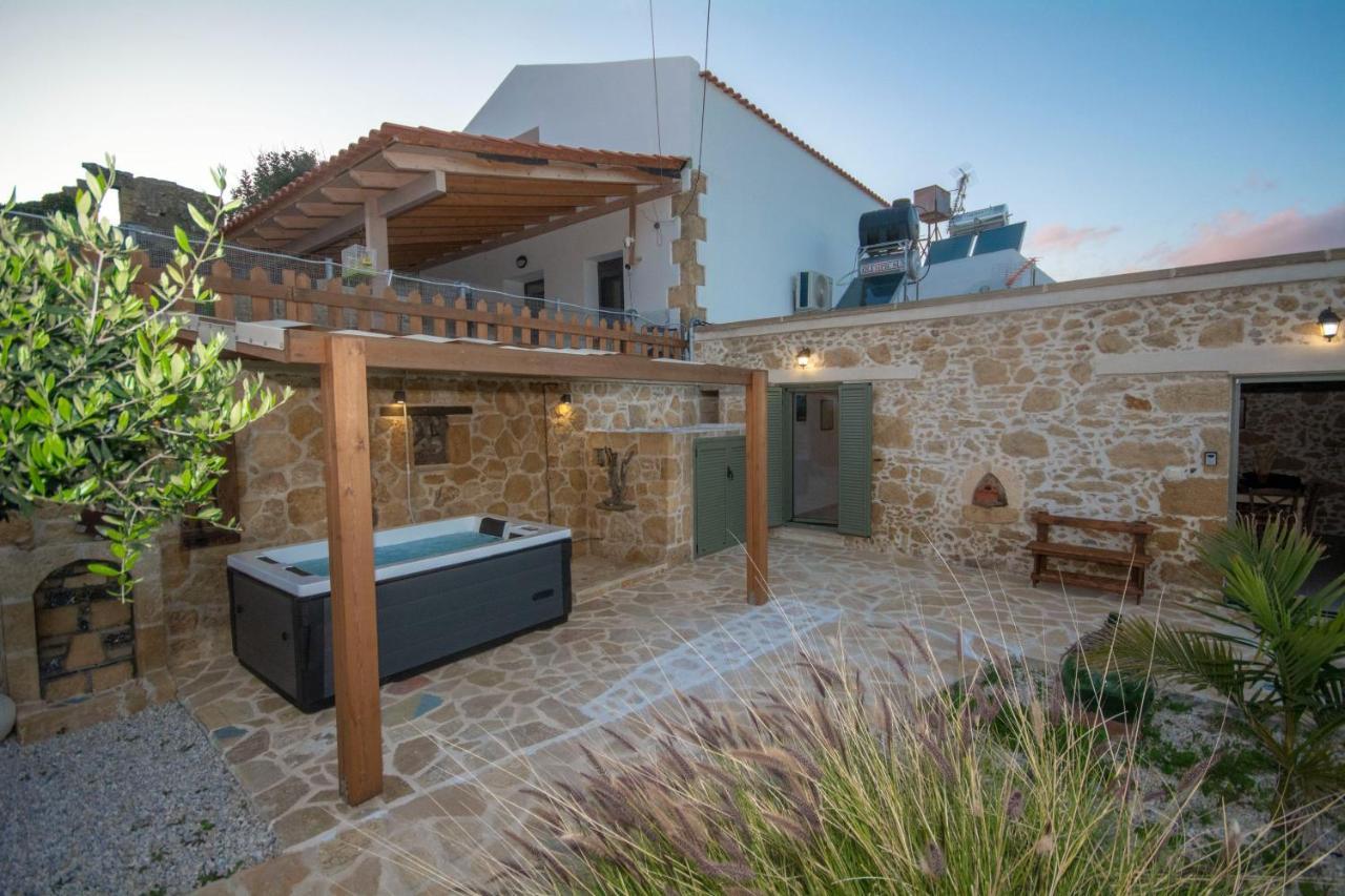 Pamelas House With Jacuzzi Kíssamos Exterior foto